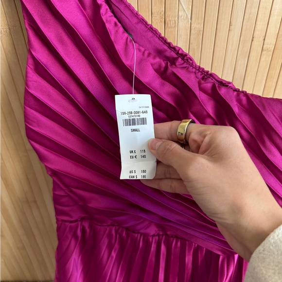Abercrombie & Fitch Giselle Pleated One Shoulder Maxi Dress Satin Pink Small S - Picture 4 of 4